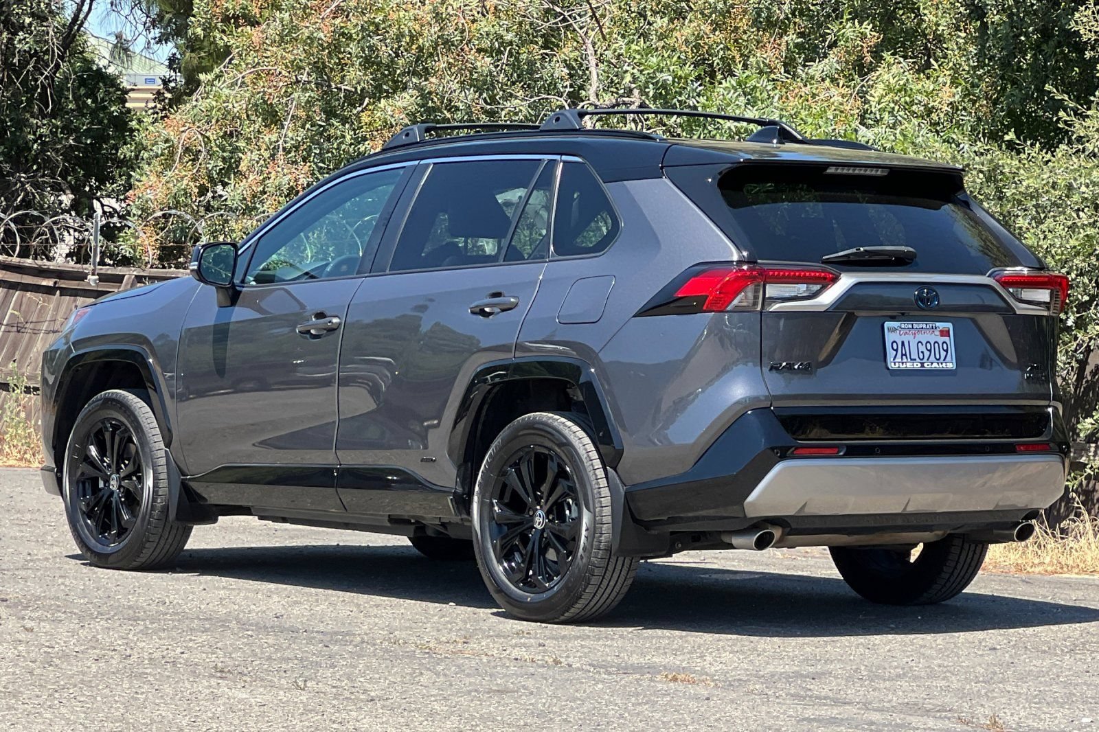 Used 2022 Toyota RAV4 XSE AWD/4WD image 6