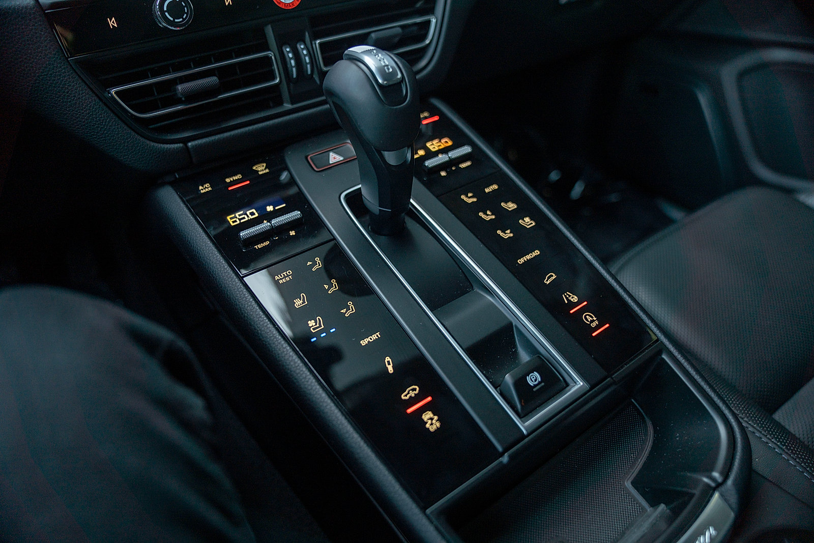 Certified 2026 Porsche Macan S AWD/4WD image 14