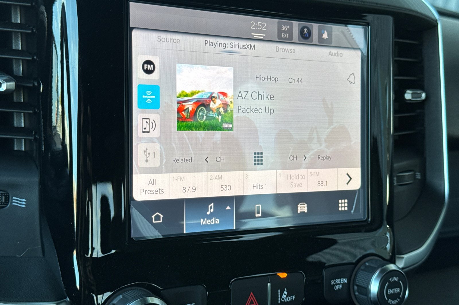 New 2026 RAM 1500 Express AWD/4WD image 16