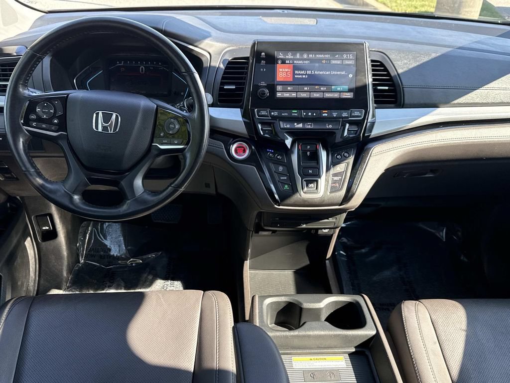 Used 2018 Honda Odyssey Elite image 3