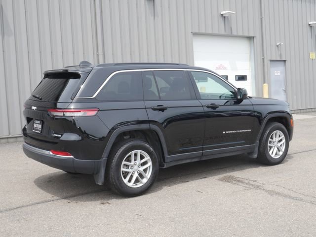 Used 2025 Jeep Grand Cherokee Laredo X AWD/4WD image 10