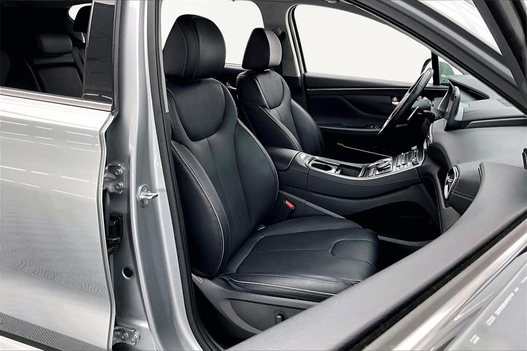 Used 2023 Hyundai Santa Fe Limited image 7
