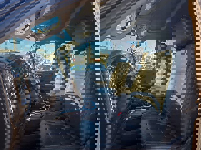 Used 2023 GMC Sierra 3500 SLT w/ SLT Convenience Package image 4