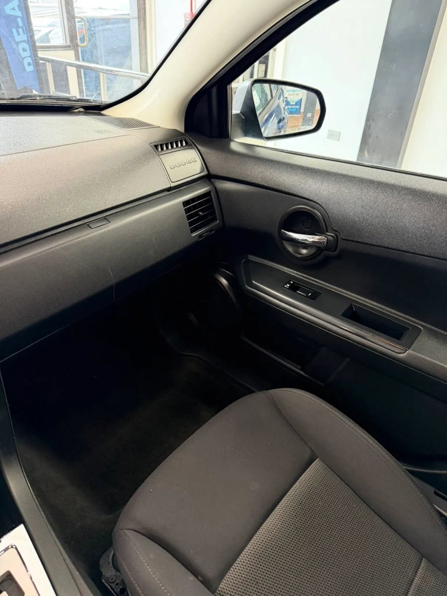 Used 2010 Dodge Avenger SXT FWD image 19