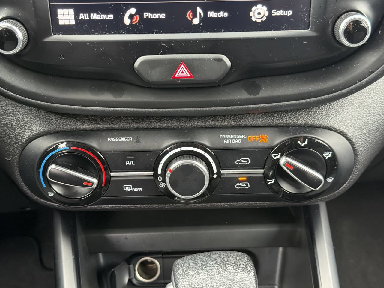 Used 2024 Kia Soul LX w/ Option Group 015 FWD image 18