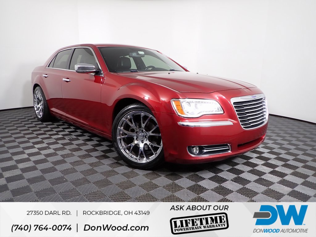Used 2012 Chrysler 300 Limited image 1