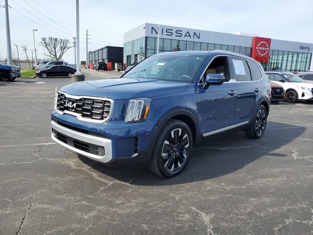 Used 2024 Kia Telluride SX w/ Towing Package image 3