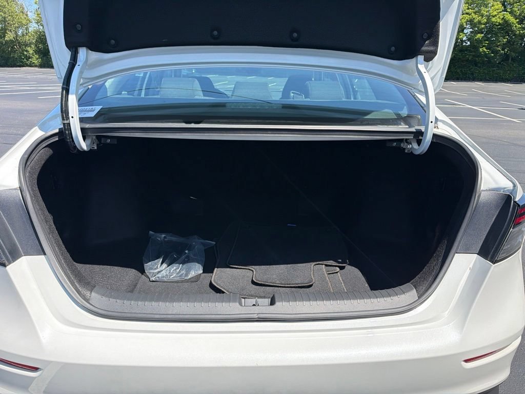 Certified 2024 Honda Accord EX image 21