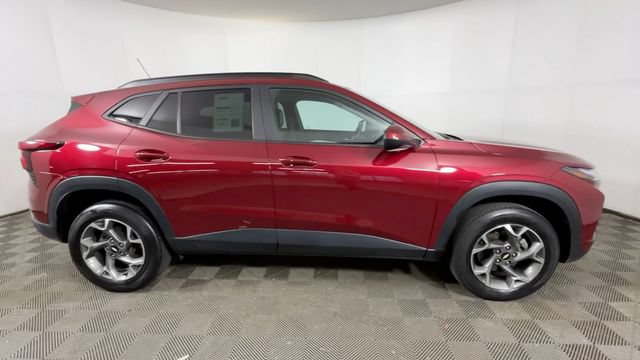 Used 2024 Chevrolet Trax LT w/ Driver Confidence Package FWD video 3