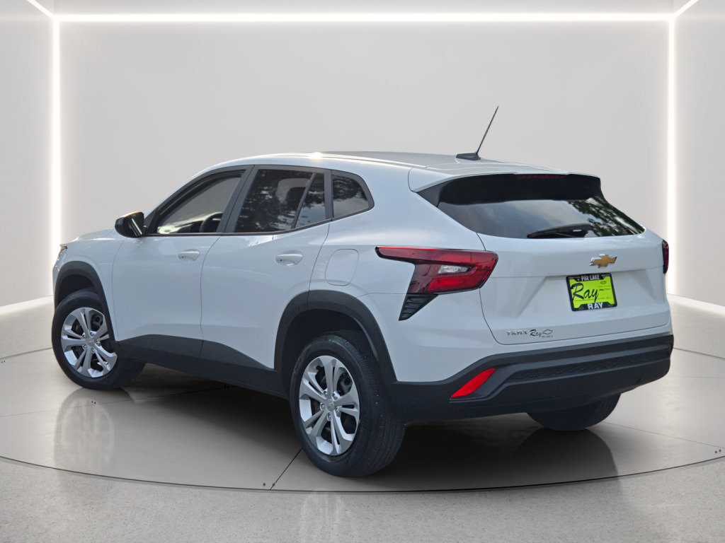 Certified 2024 Chevrolet Trax LS FWD image 16
