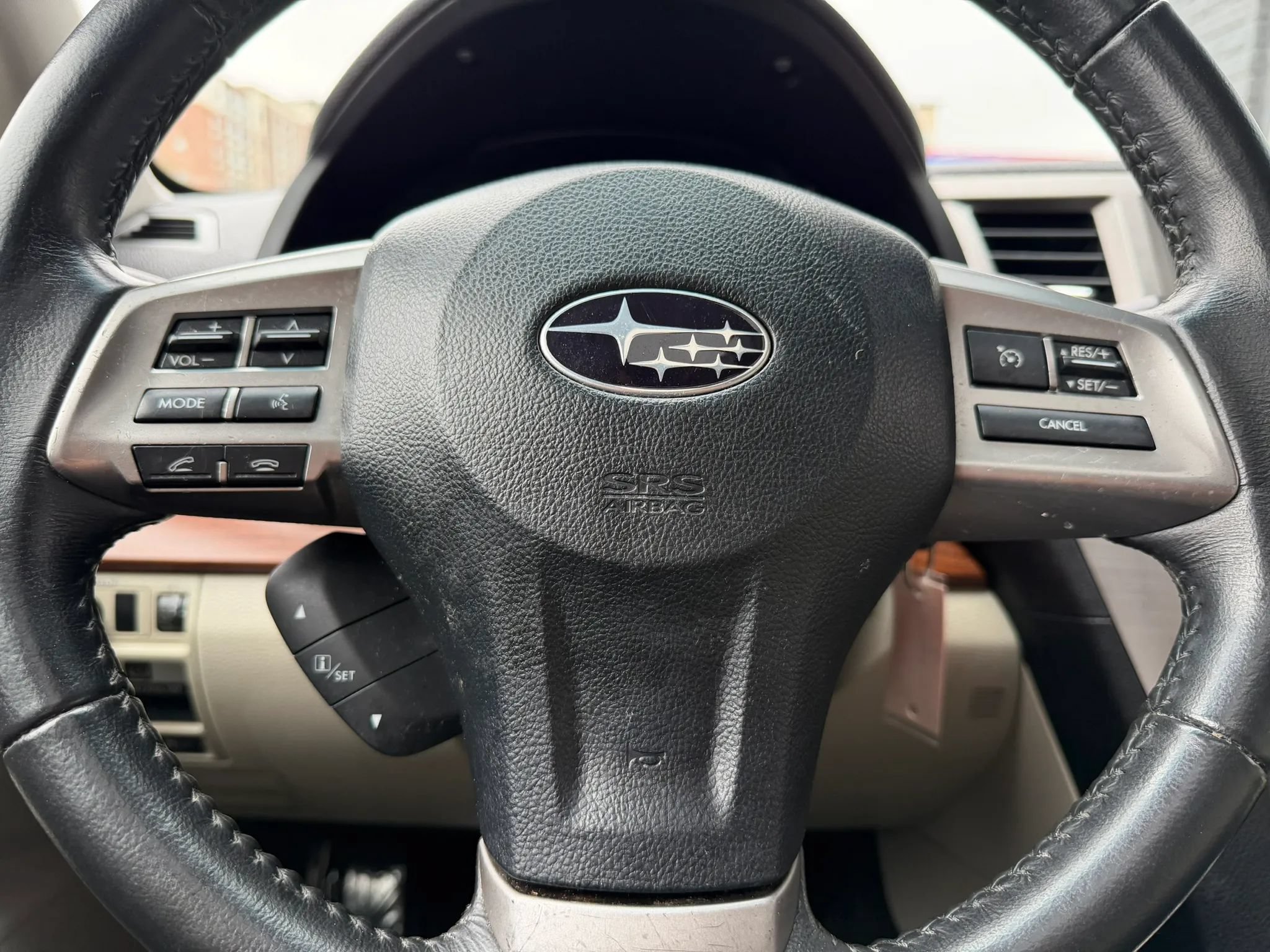 Used 2014 Subaru Outback 3.6R Limited AWD/4WD image 17
