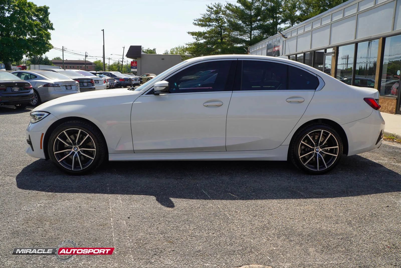 Used 2019 BMW 330i xDrive Sedan w/ Convenience Package AWD/4WD image 4
