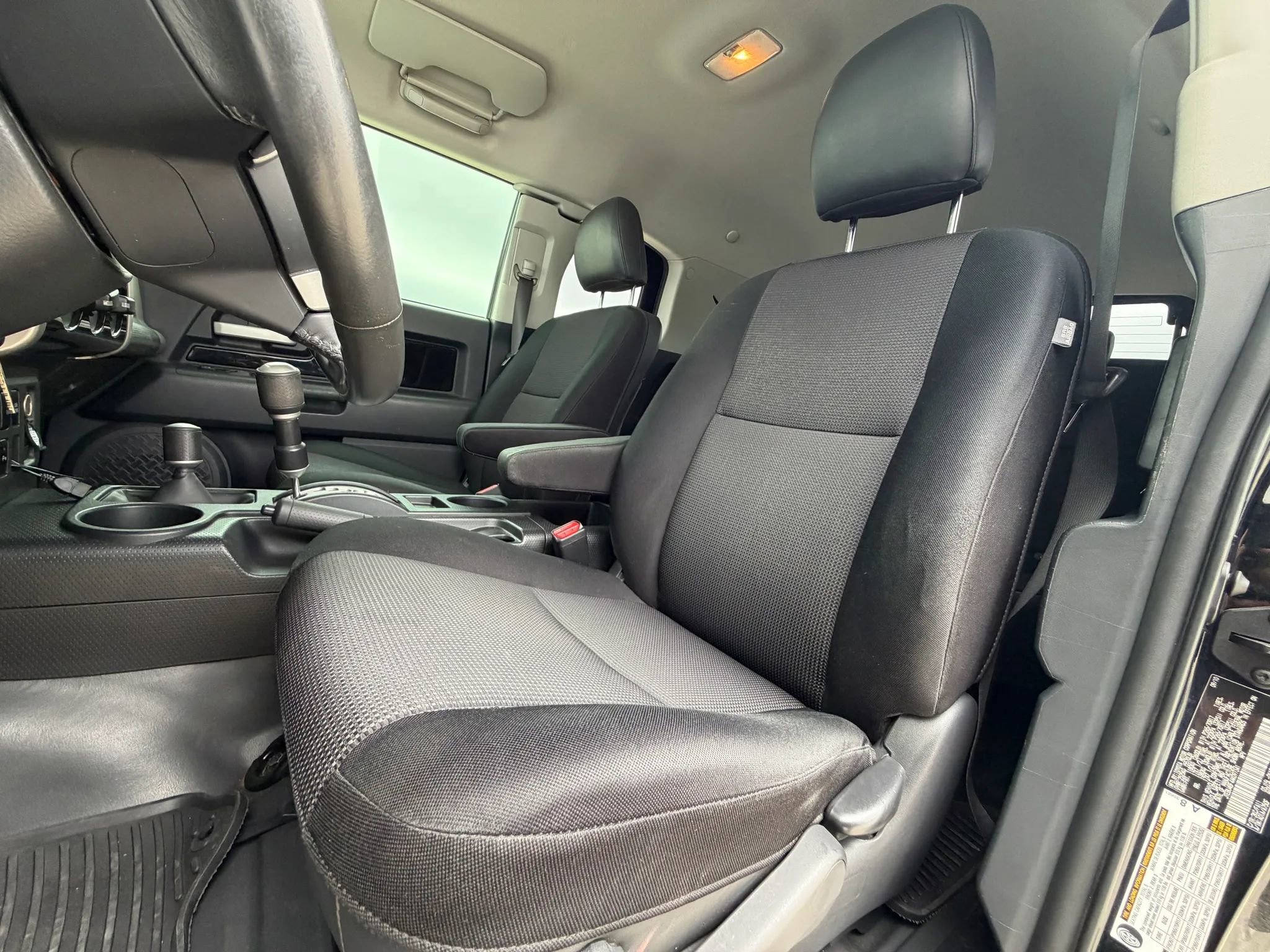 Used 2010 Toyota FJ Cruiser 4WD image 29