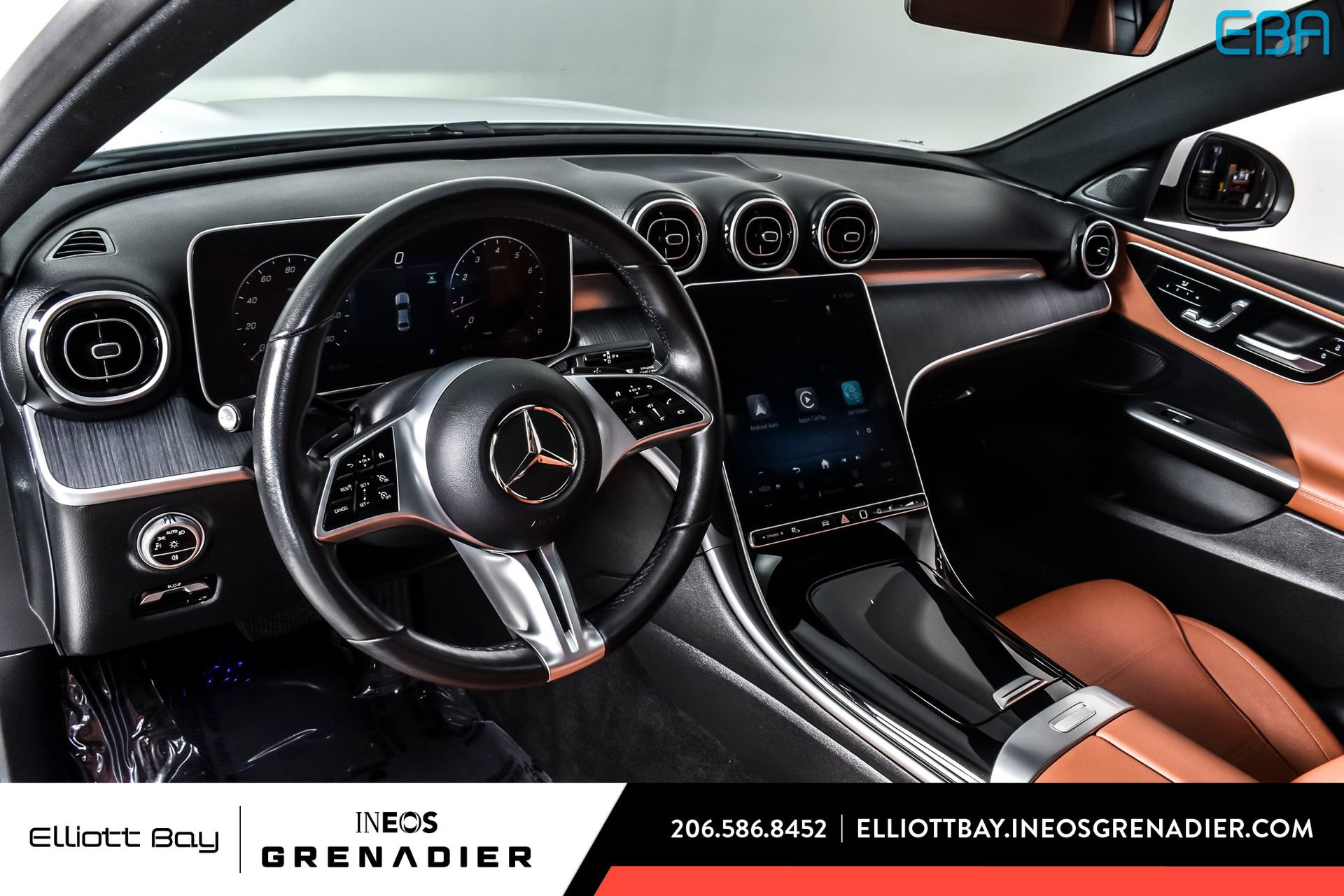 Used 2025 Mercedes-Benz C 300 4MATIC Sedan image 17