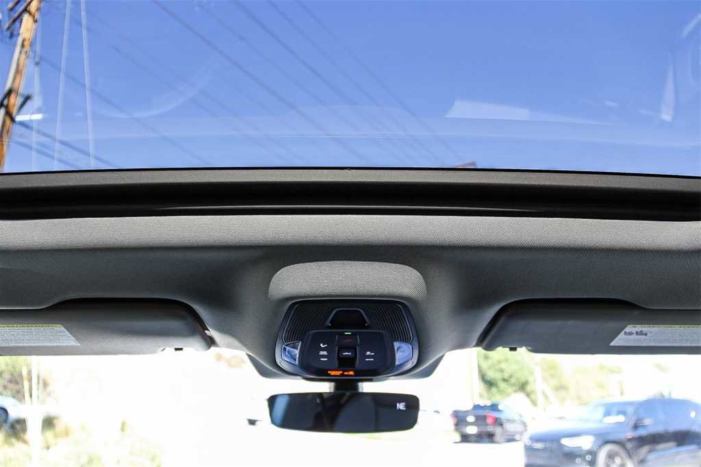 Used 2025 Audi Q6 e-tron Premium Plus w/ Premium Plus image 12