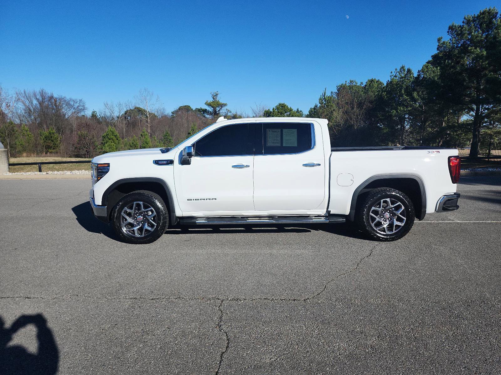 Used 2024 GMC Sierra 1500 SLT w/ SLT Premium Plus Package image 2