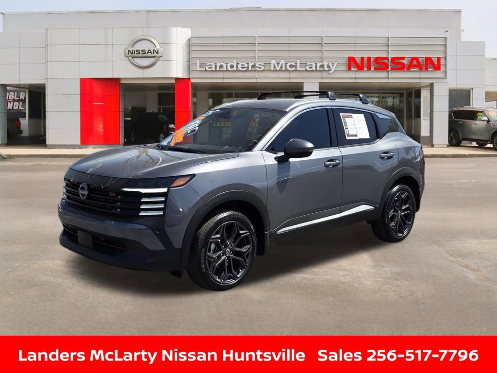 Used 2025 Nissan Kicks SR w/ Illumination Package image 9