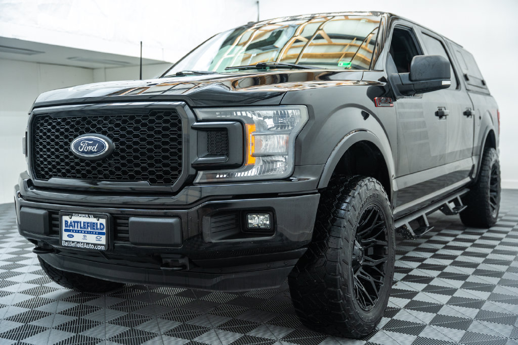 Used 2018 Ford F150 XLT w/ Equipment Group 302A Luxury AWD/4WD image 3