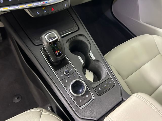 Used 2019 Cadillac XT4 Luxury w/ Cold Weather Package image 21