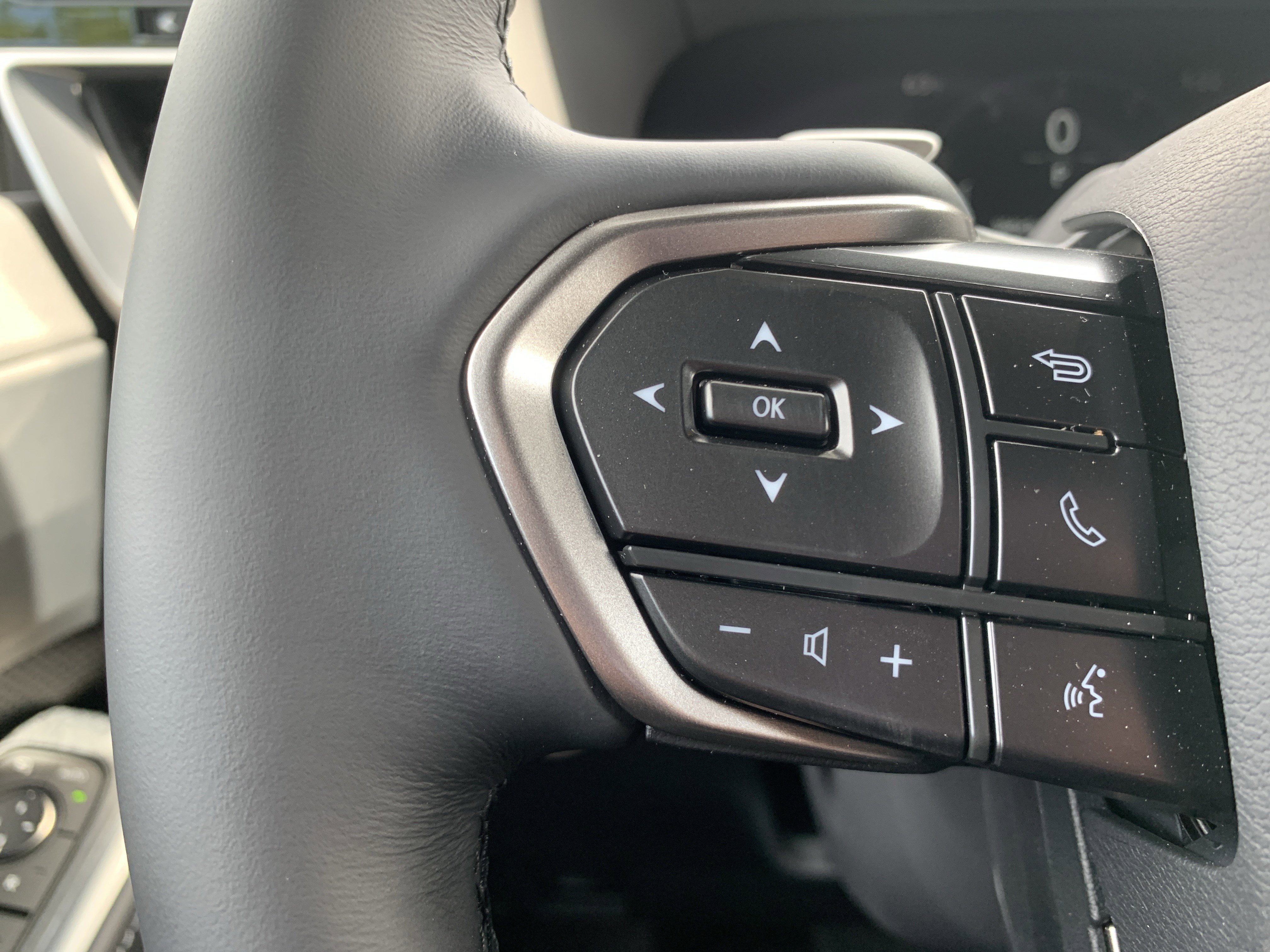 Certified 2026 Lexus GX 550 w/ Accessory Package (ZB) image 19