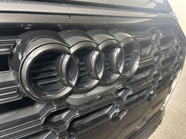 Used 2023 Audi SQ5 Prestige w/ Prestige Package image 34