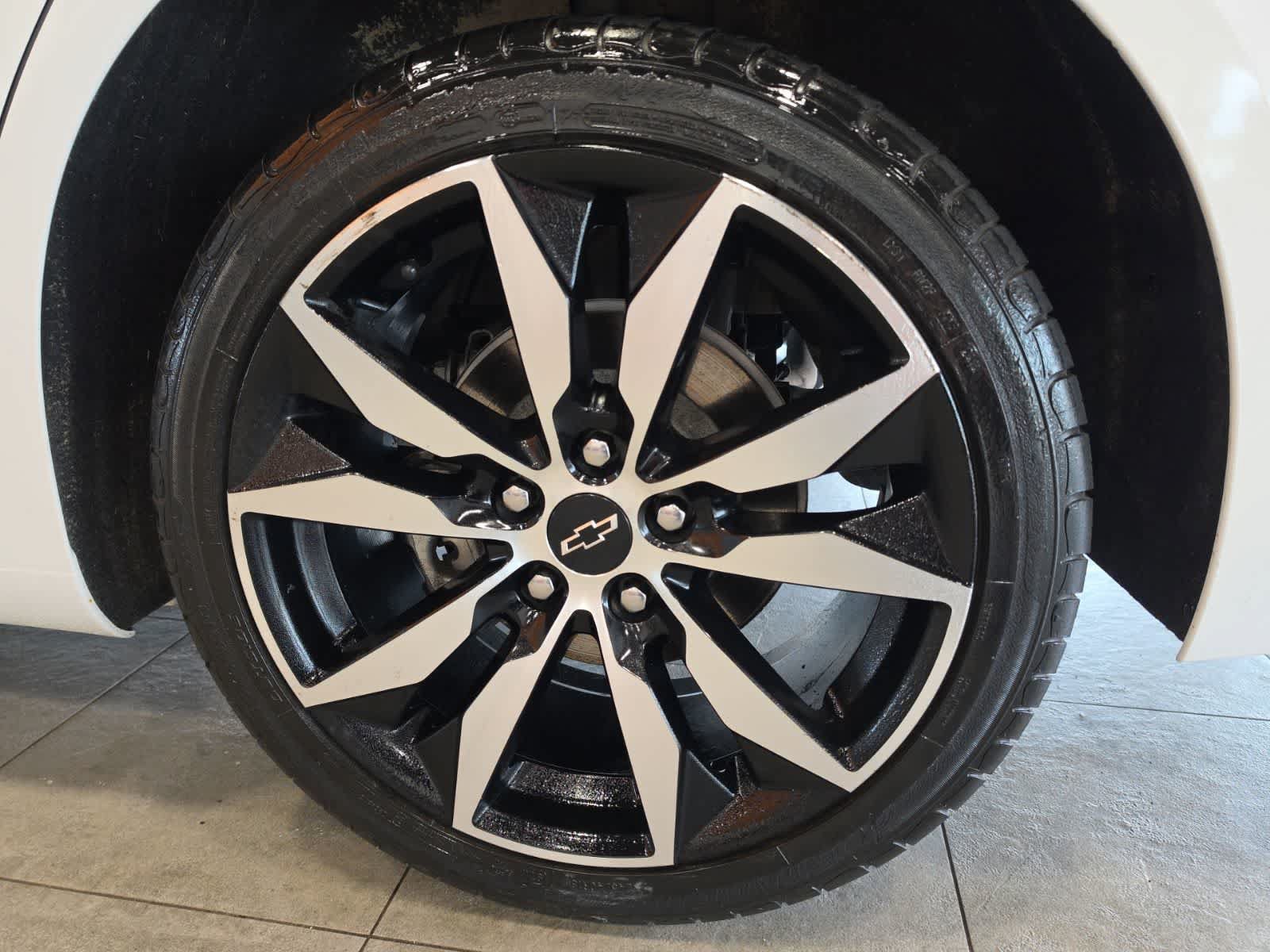 Used 2022 Chevrolet Malibu RS FWD image 13