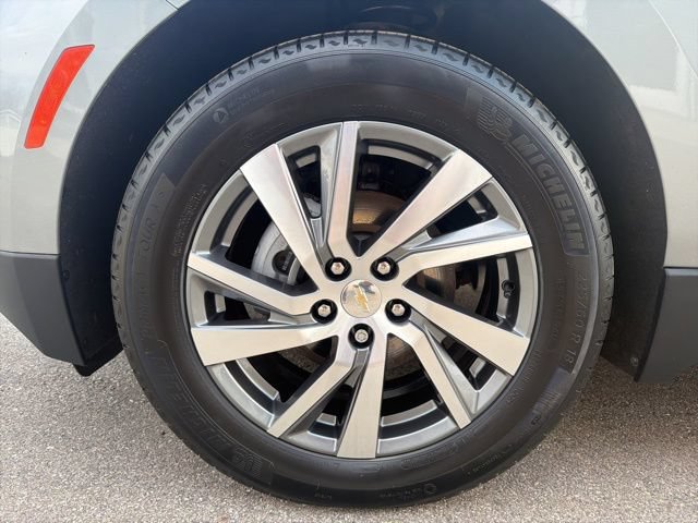 Certified 2024 Chevrolet Equinox LT w/ LPO, Floor Liner Package FWD image 9