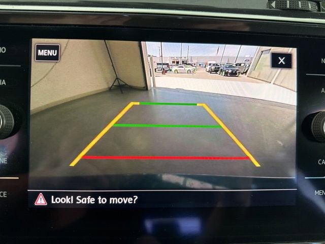 Used 2018 Volkswagen Tiguan SEL FWD image 26