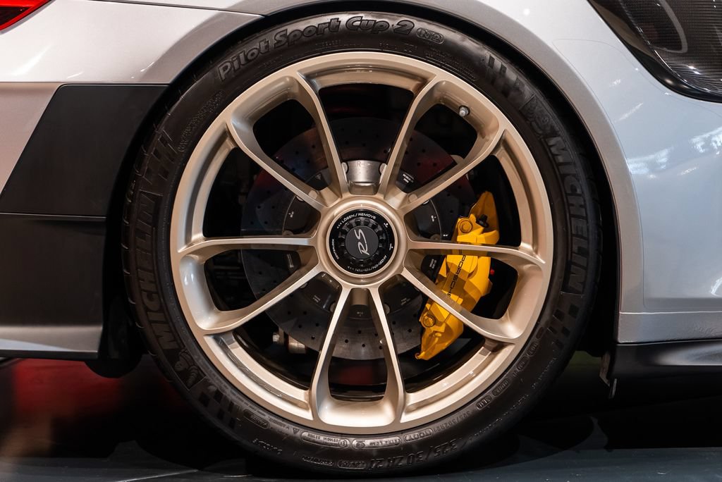Used 2018 Porsche 911 GT2 RS RWD image 19