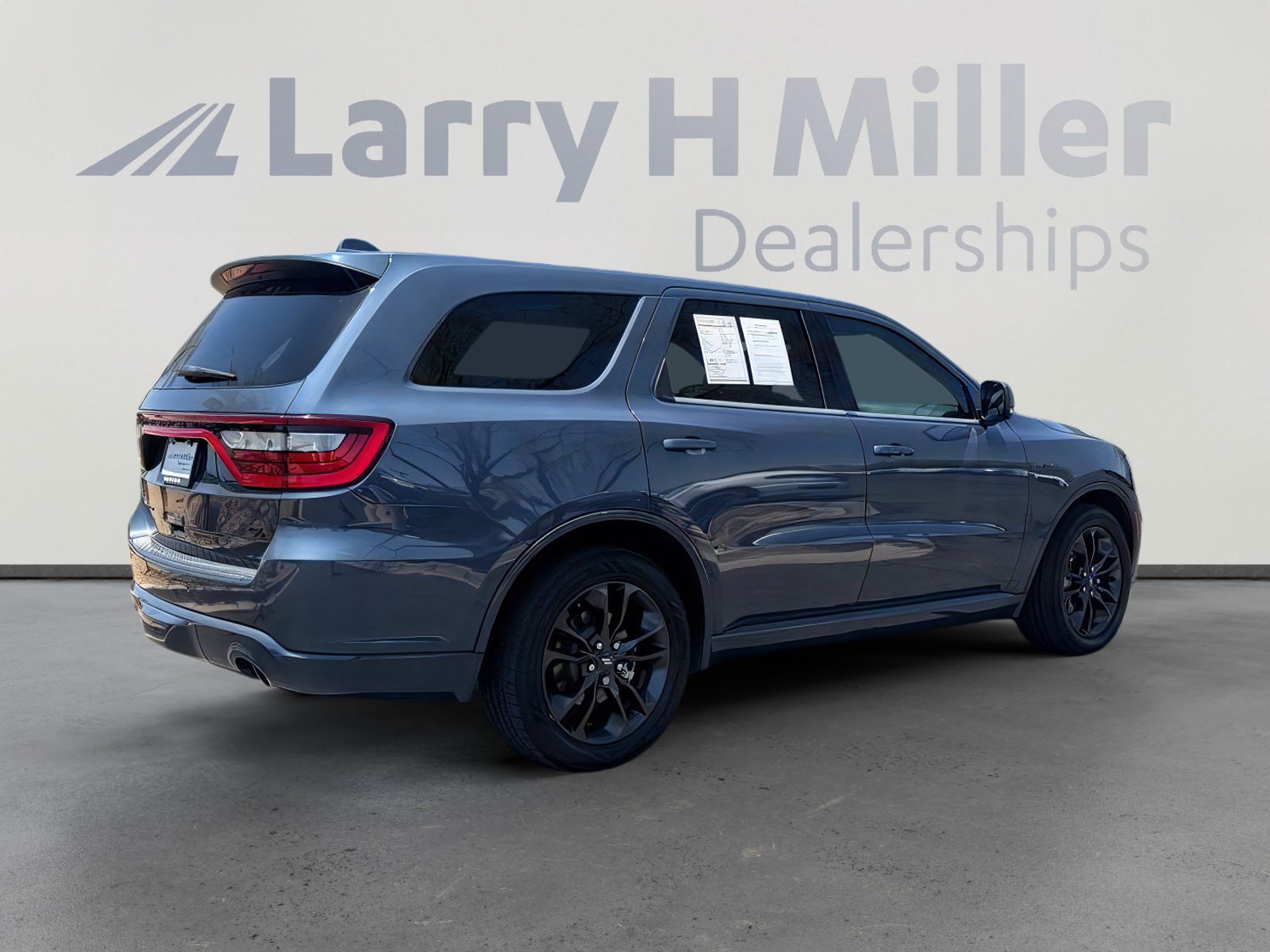 Used 2021 Dodge Durango R/T w/ Blacktop Package RWD image 6