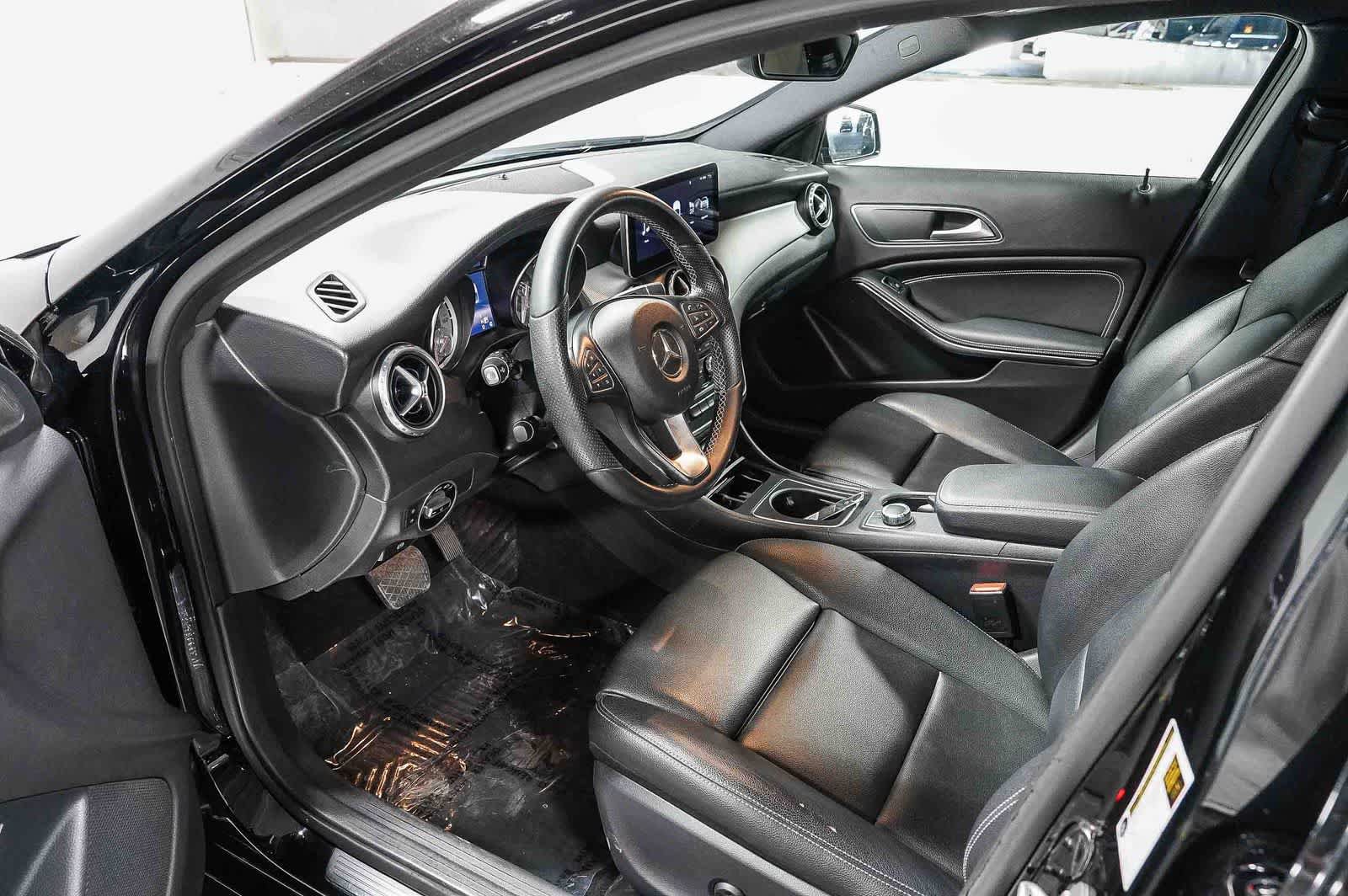 Used 2016 Mercedes-Benz GLA 250 image 17