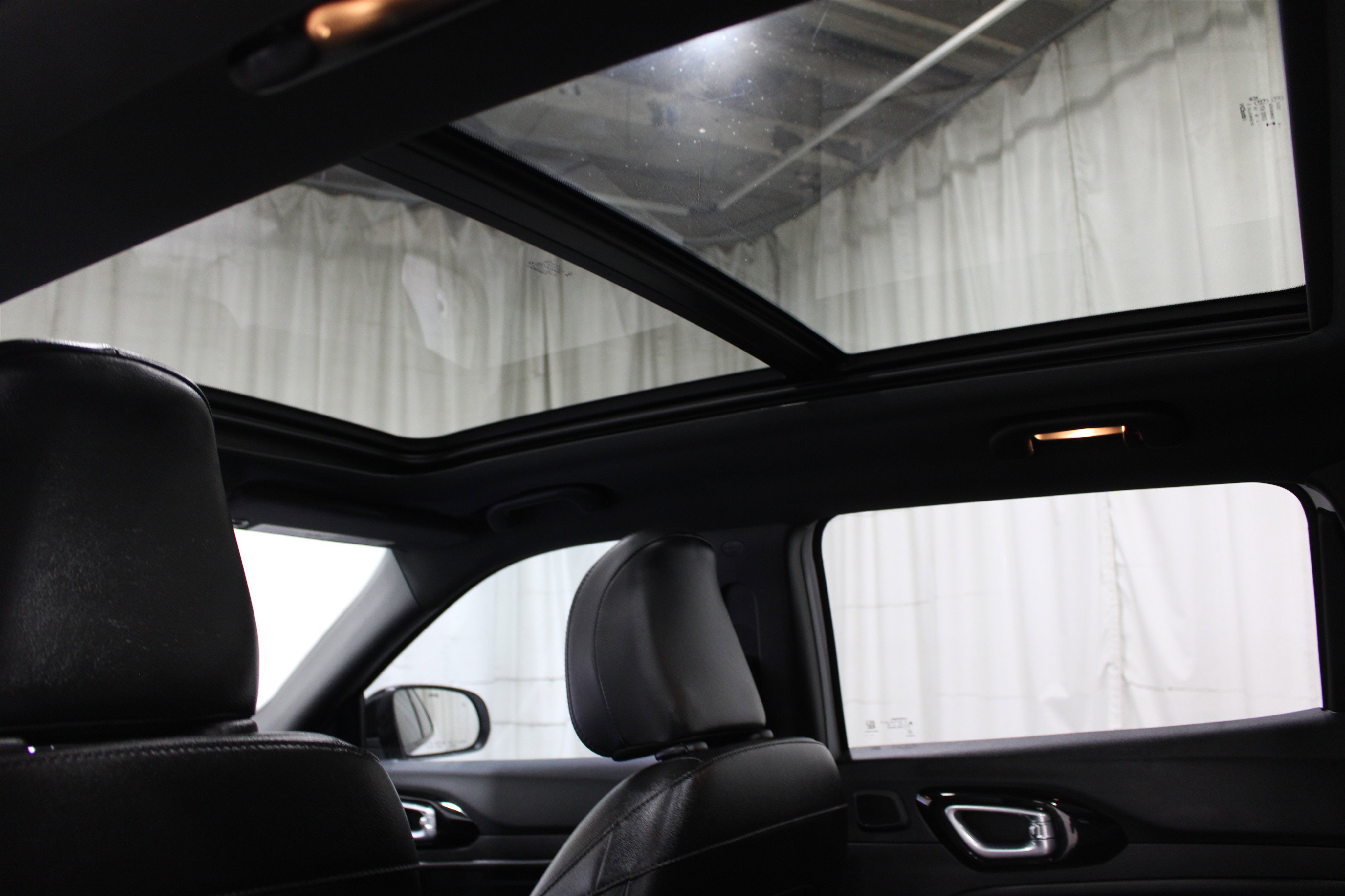 Used 2025 Jeep Compass Limited w/ High Altitude Package image 21