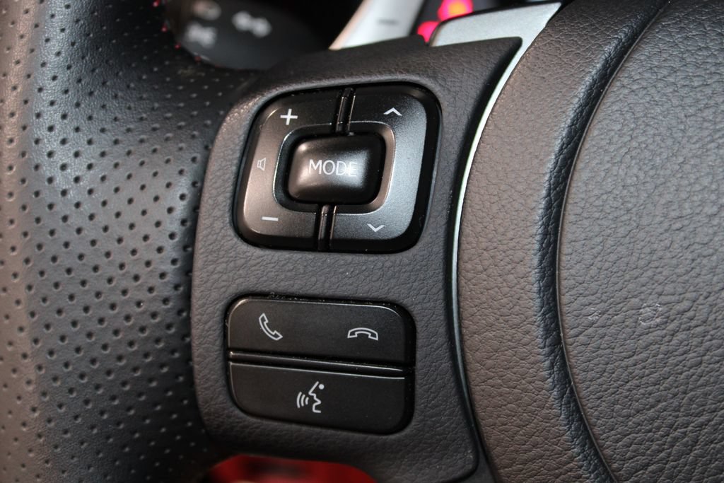 Used 2024 Lexus IS 500 RWD image 21