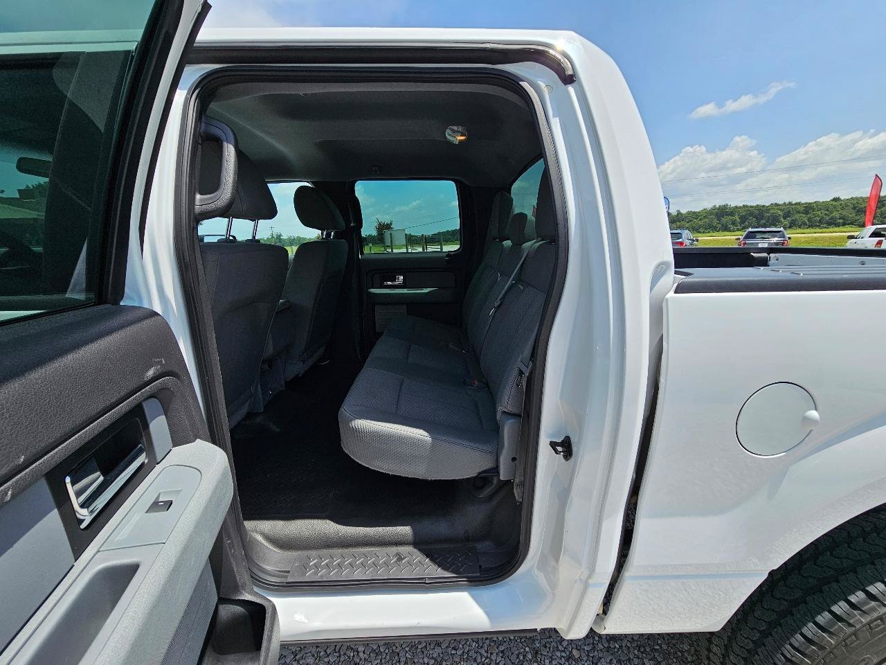 Used 2014 Ford F150 XL w/ Equipment Group 101A Mid RWD image 19