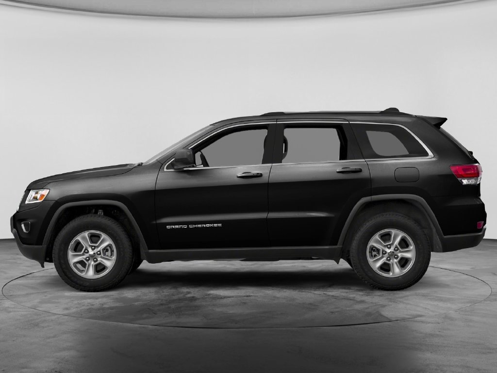 Used 2015 Jeep Grand Cherokee Laredo w/ Quick Order Package 23E AWD/4WD image 3