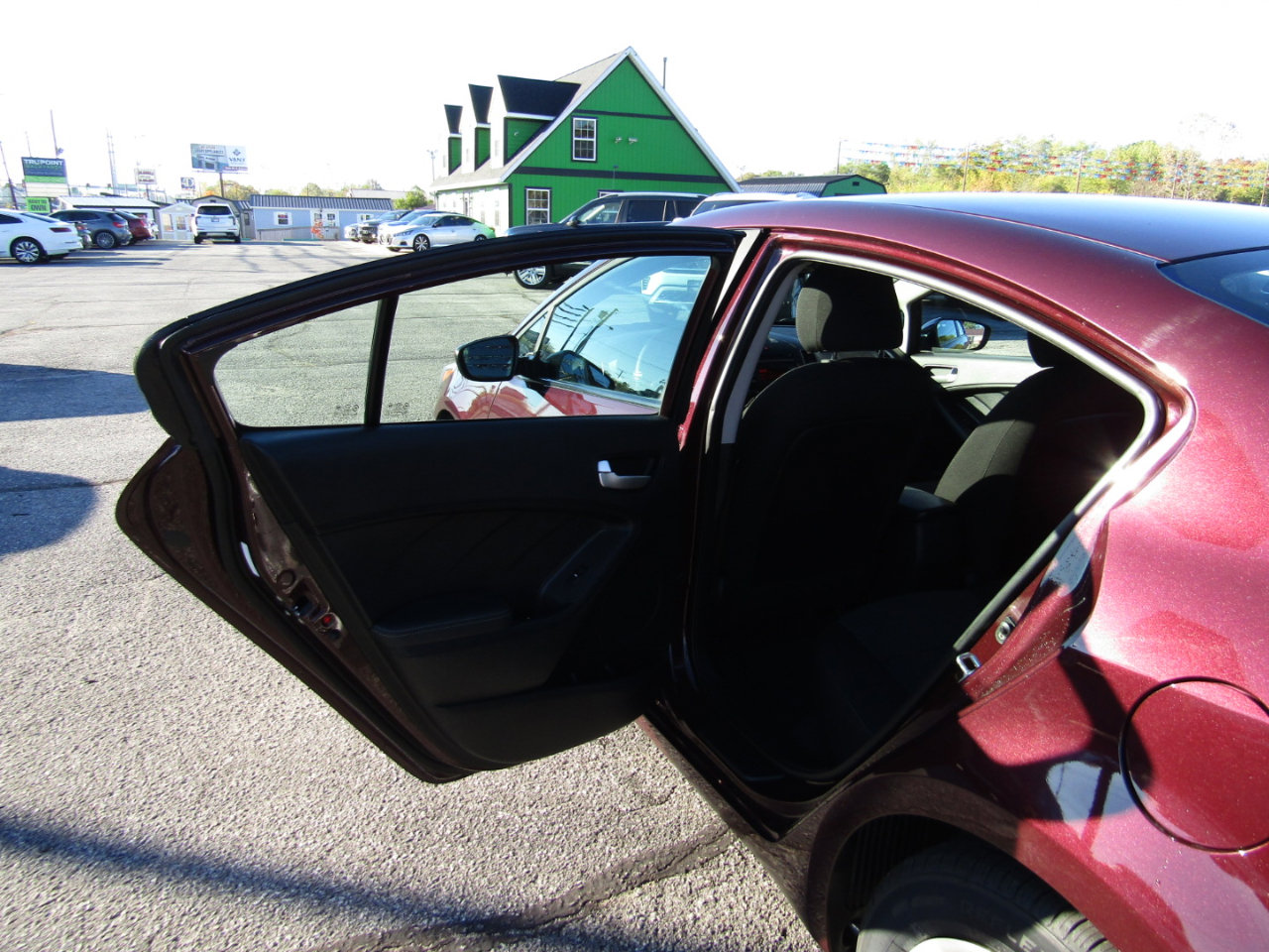 Used 2018 Kia Forte LX image 17