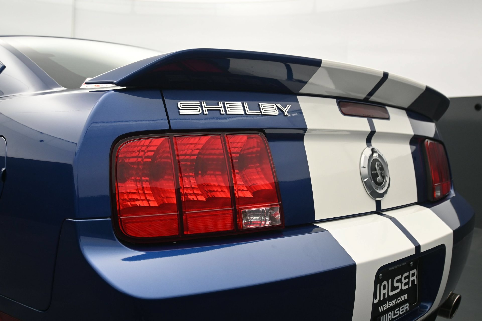 Used 2007 Ford Mustang Shelby GT500 RWD image 15