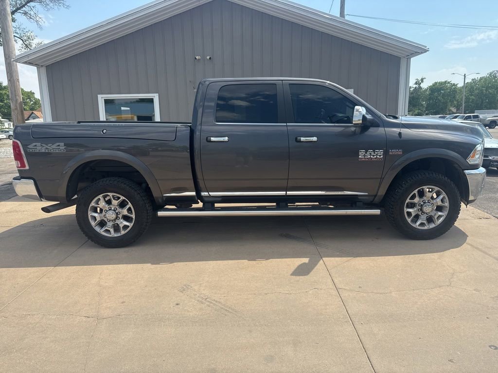 Used 2018 RAM 2500 Limited AWD/4WD image 2