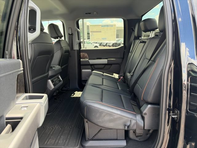 New 2026 Ford F250 Lariat w/ Black Appearance Package AWD/4WD image 29