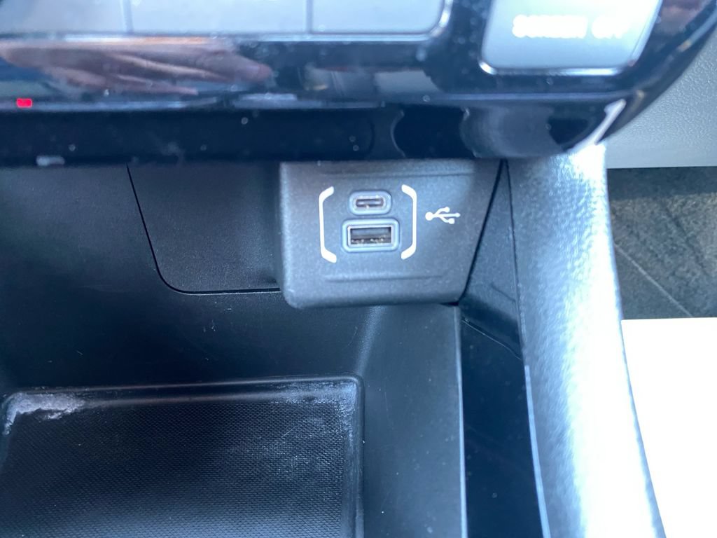 Certified 2025 Jeep Compass Limited AWD/4WD image 38