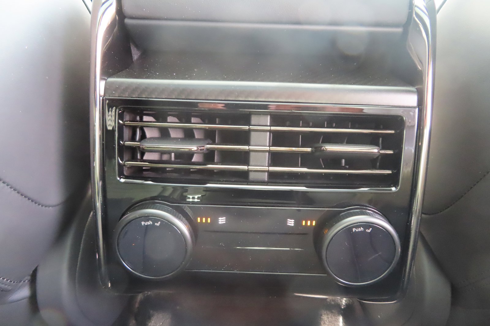 New 2024 Land Rover Range Rover Sport SV Edition One Carbon Bronze image 44