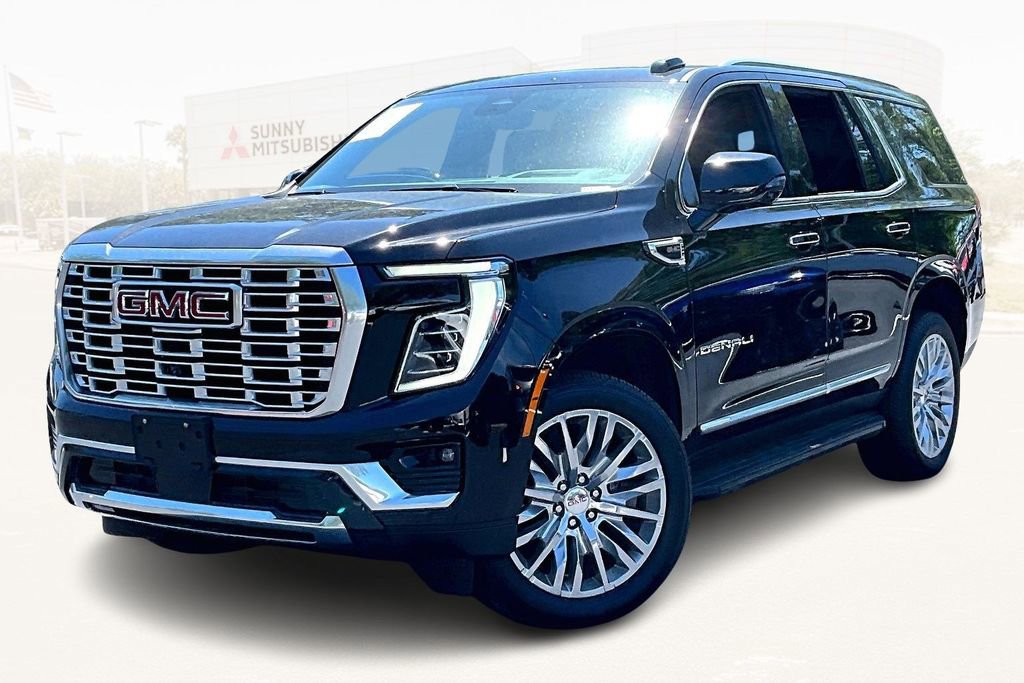 Used 2025 GMC Yukon Denali w/ LPO, Floor Liner Package AWD/4WD image 1