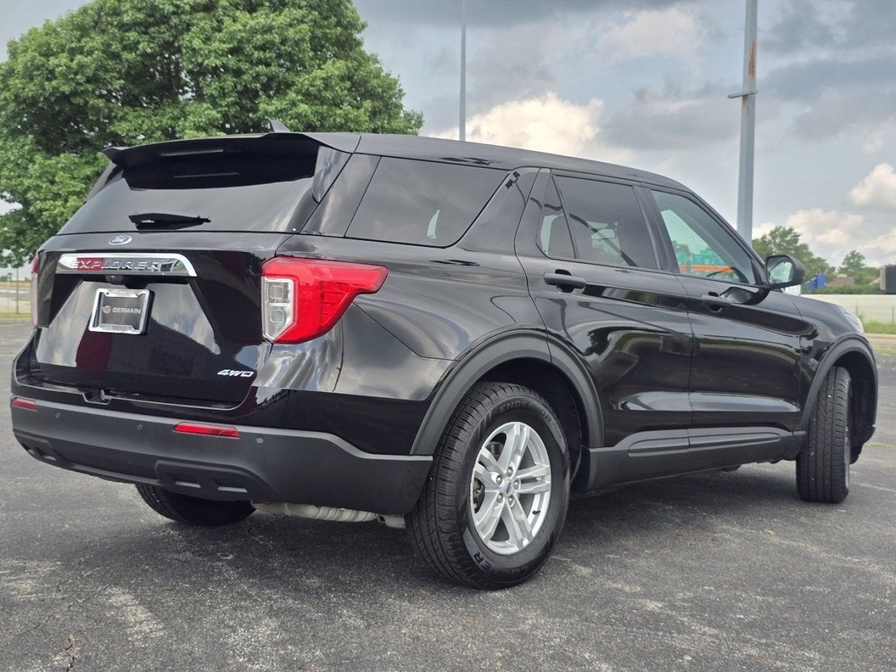 Used 2023 Ford Explorer 4WD image 14