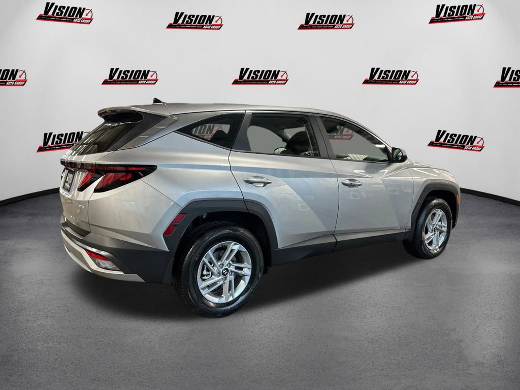 New 2026 Hyundai Tucson SE image 5