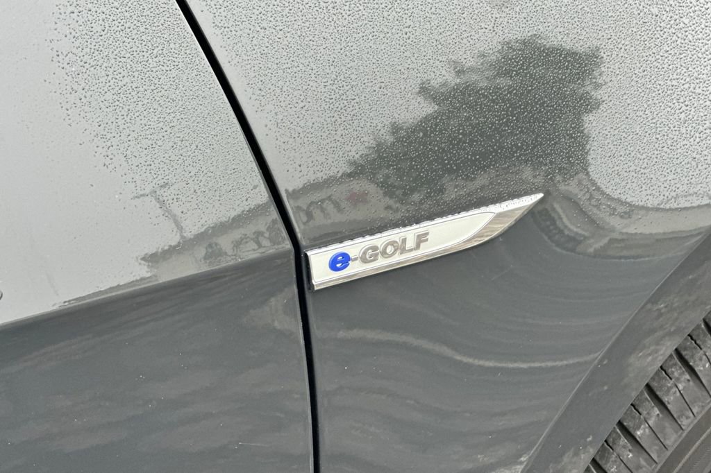 Used 2019 Volkswagen e-Golf SE image 23