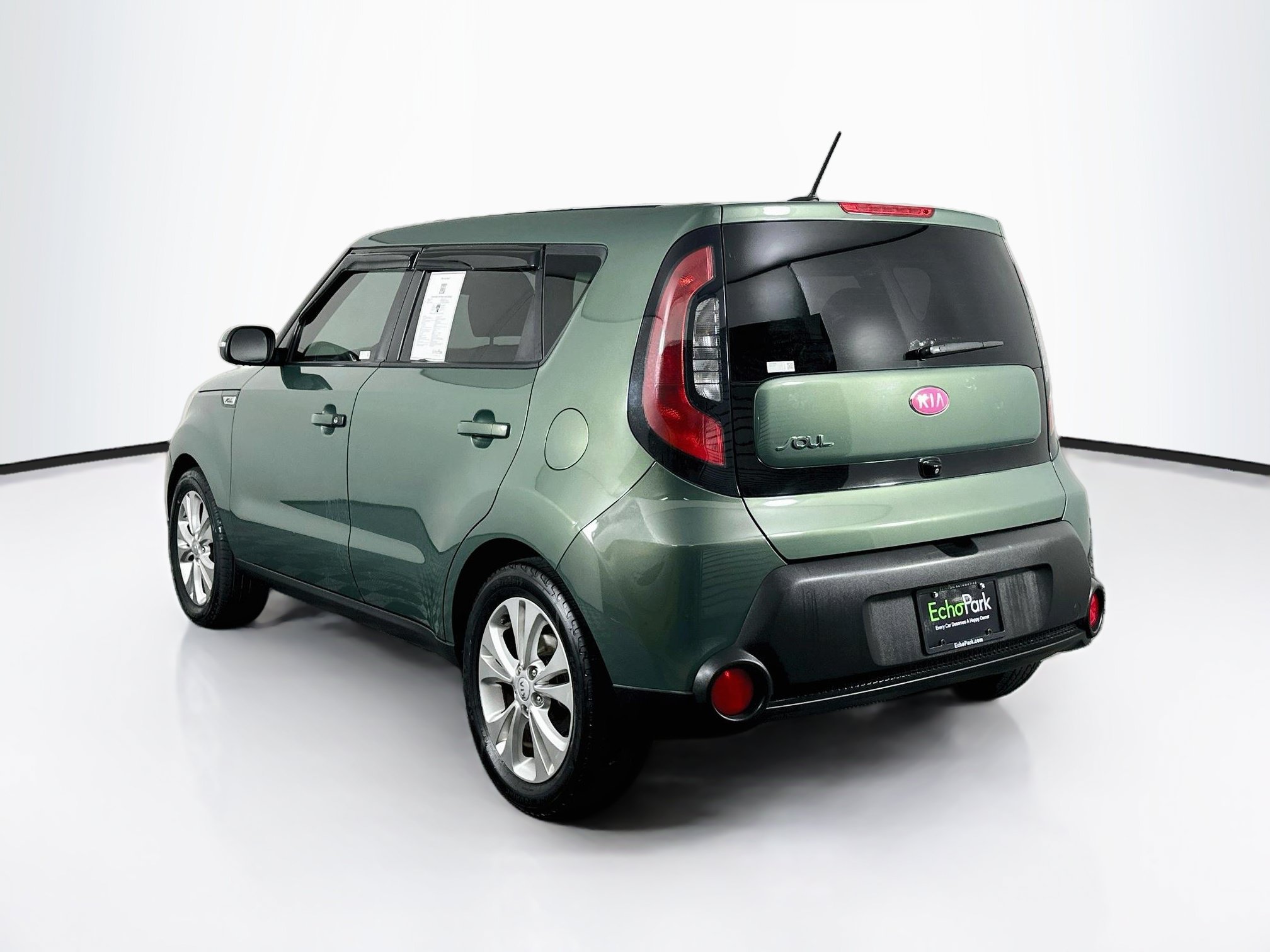 Used 2014 Kia Soul + w/ Audio Package FWD image 5