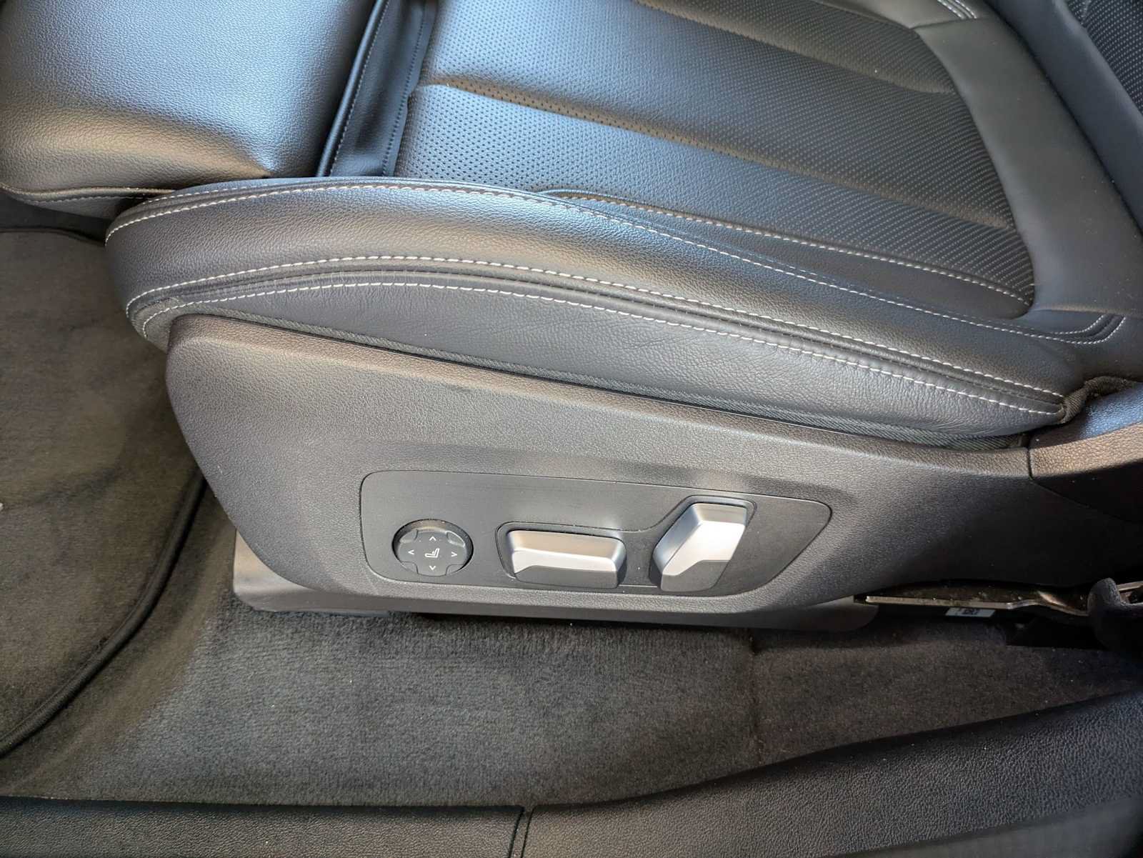 Used 2022 BMW X3 xDrive30i w/ Premium Package 2 AWD/4WD image 7