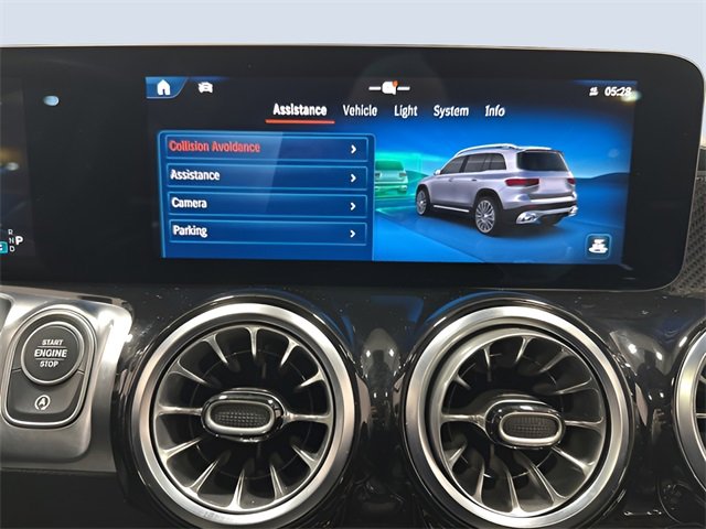 Used 2025 Mercedes-Benz GLB 35 AMG 4MATIC image 25