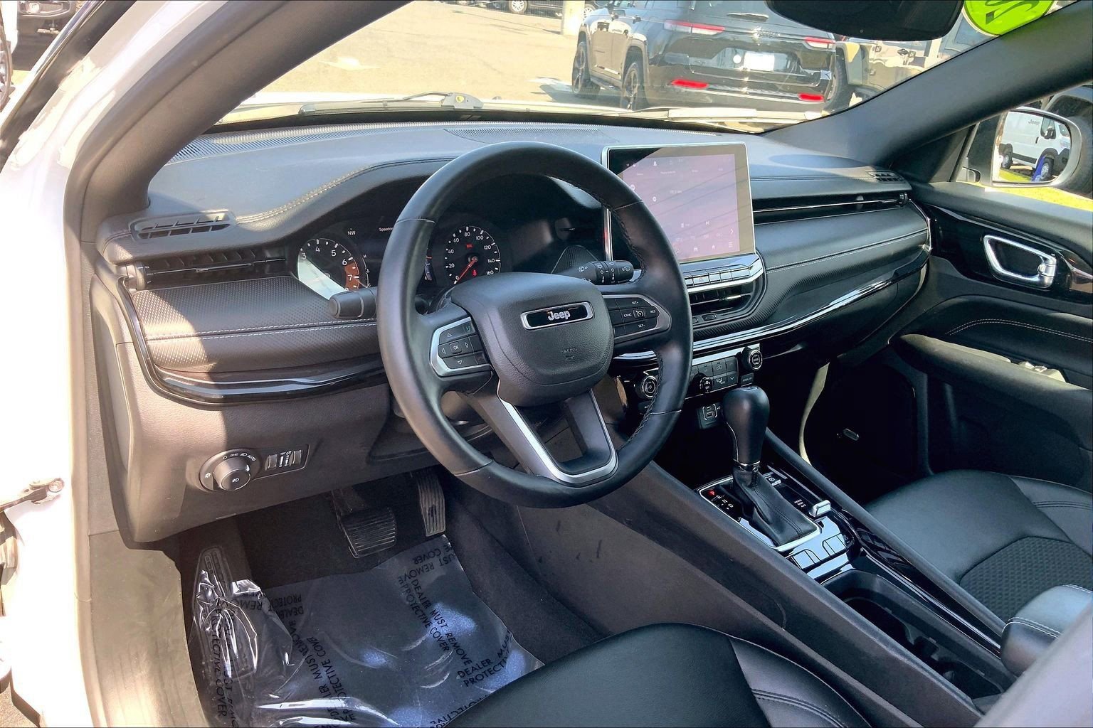 Certified 2022 Jeep Compass Altitude w/ Sun and Sound Group image 17