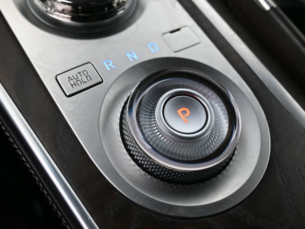 Used 2023 Genesis GV80 2.5T w/ Prestige 20" Package image 27